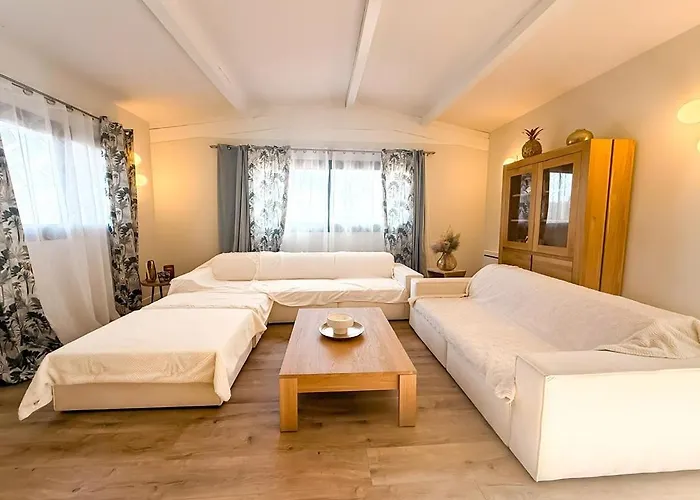 Villa A Muredda, 6 Pers, Jacuzzi, 15 Min En Voiture *